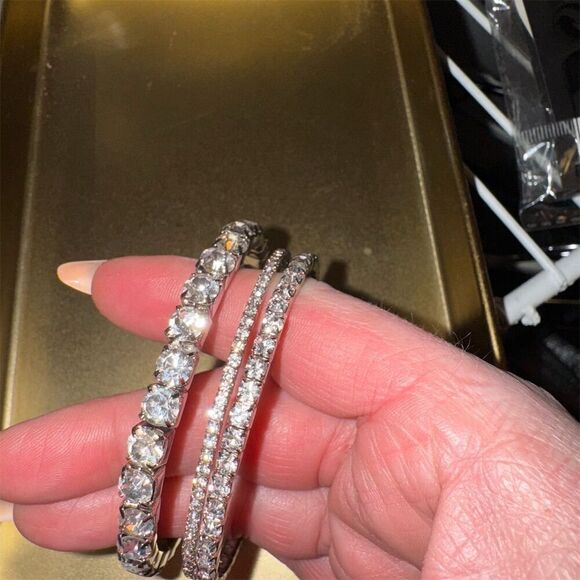 Jessica Simpson Rhinestone Bangle Bracelet Set Stackable Clear - Picture 7 of 7